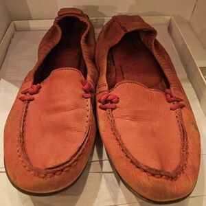 Womens red hush puppies leather flex flats size 10 comfortable